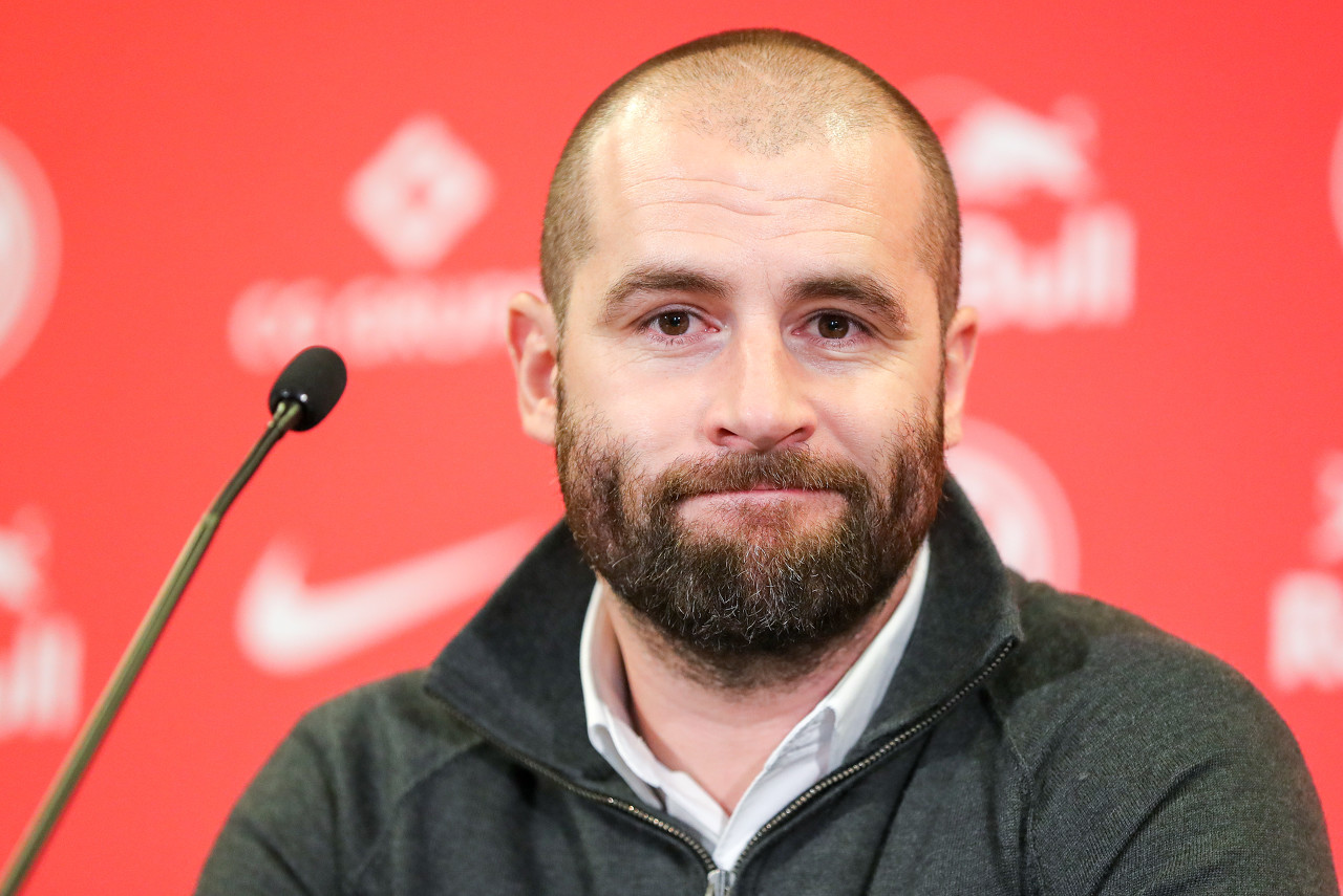 外媒:總監(jiān)米切爾暫無離開紐卡想法 一些球隊(duì)有意引援主管尼克森