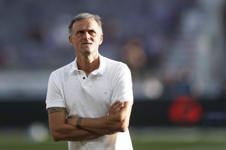 恩里克:要讓永不言棄成巴黎特質(zhì) 10人制足球?普拉蒂尼有他的想法