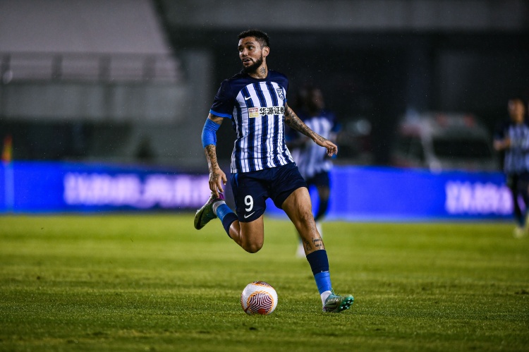 媒體人:恩里克買進(jìn)時70萬歐&賣出時140萬歐 武漢三鎮(zhèn)無法拒絕