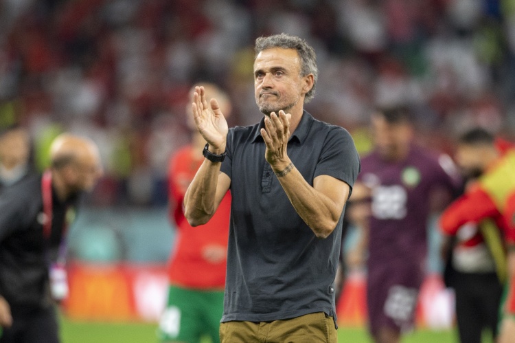 恩里克:自賽季開始以來一直有人說巴黎并非最佳,但這不是事實