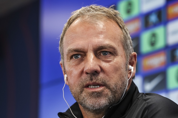 阿斯報:弗里克就巴薩125周年后首戰(zhàn)輸球向拉波爾塔致歉