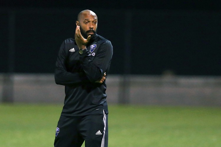 亨利談當(dāng)教練:對(duì)一切持開(kāi)放態(tài)度,但執(zhí)教俱樂(lè)部對(duì)家人來(lái)說(shuō)很艱難