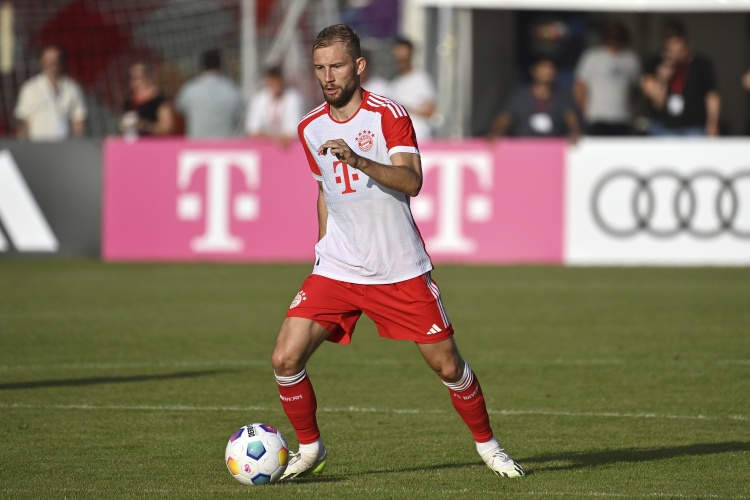 圖片報：萊默爾今日參加了賽前會議，可能首發(fā)出戰(zhàn)萊比錫